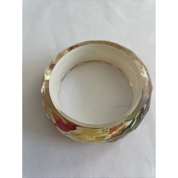 Beautiful Vintage Tie Dye Lucite Chunky Bangle Bracelet Boho Hippie Beach Vibe - Picture 2 of 5